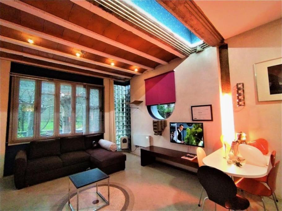 Apartamento Zentral Club Neutron-Jacuzzi Belmonte De Miranda Exterior foto